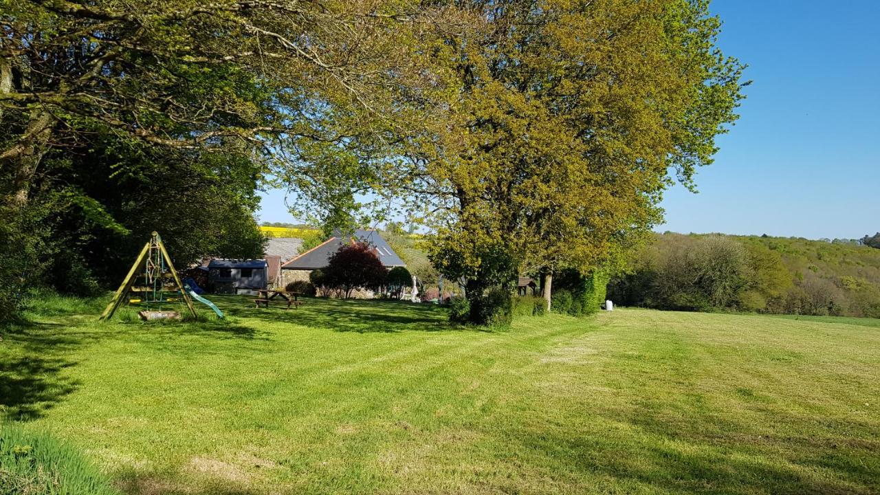 Maroux Vian Country Cottage Callac Exterior foto